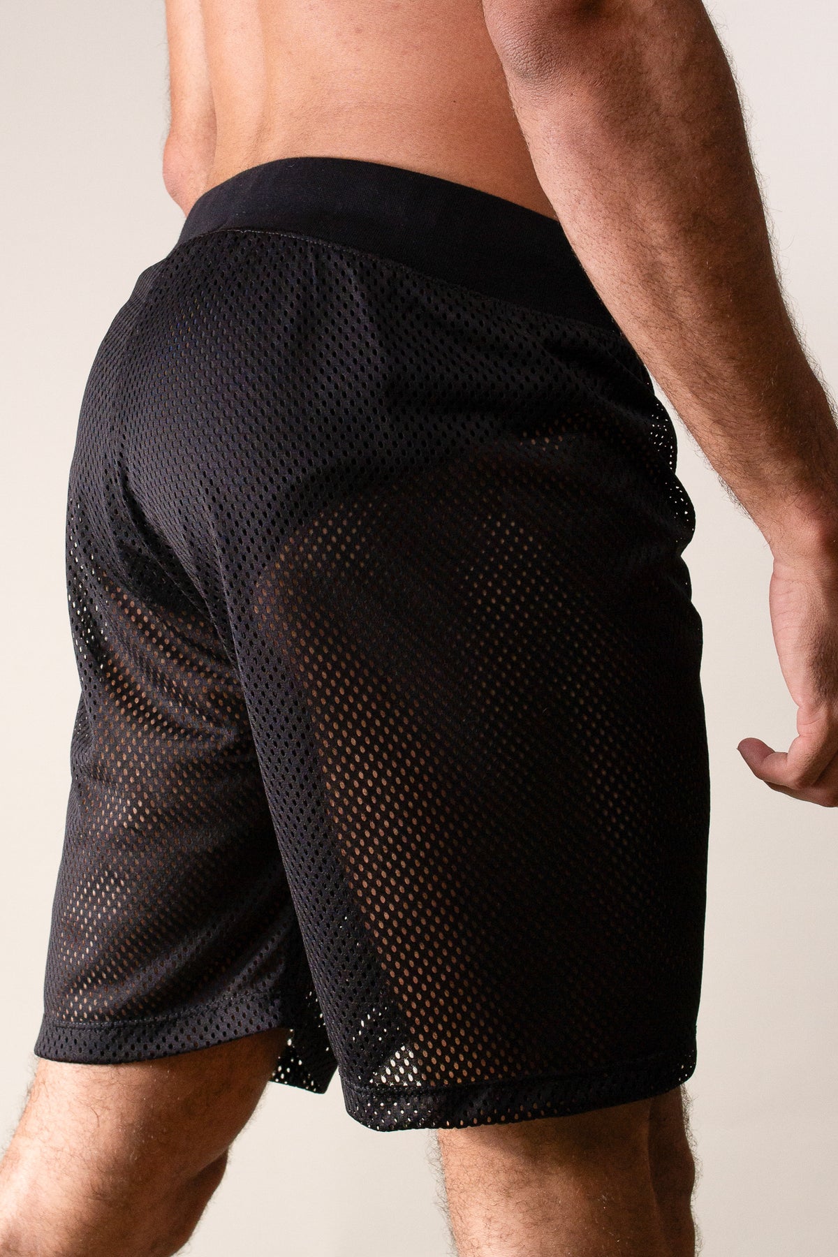 Bermuda Masculina Jotavê Preta em Tela