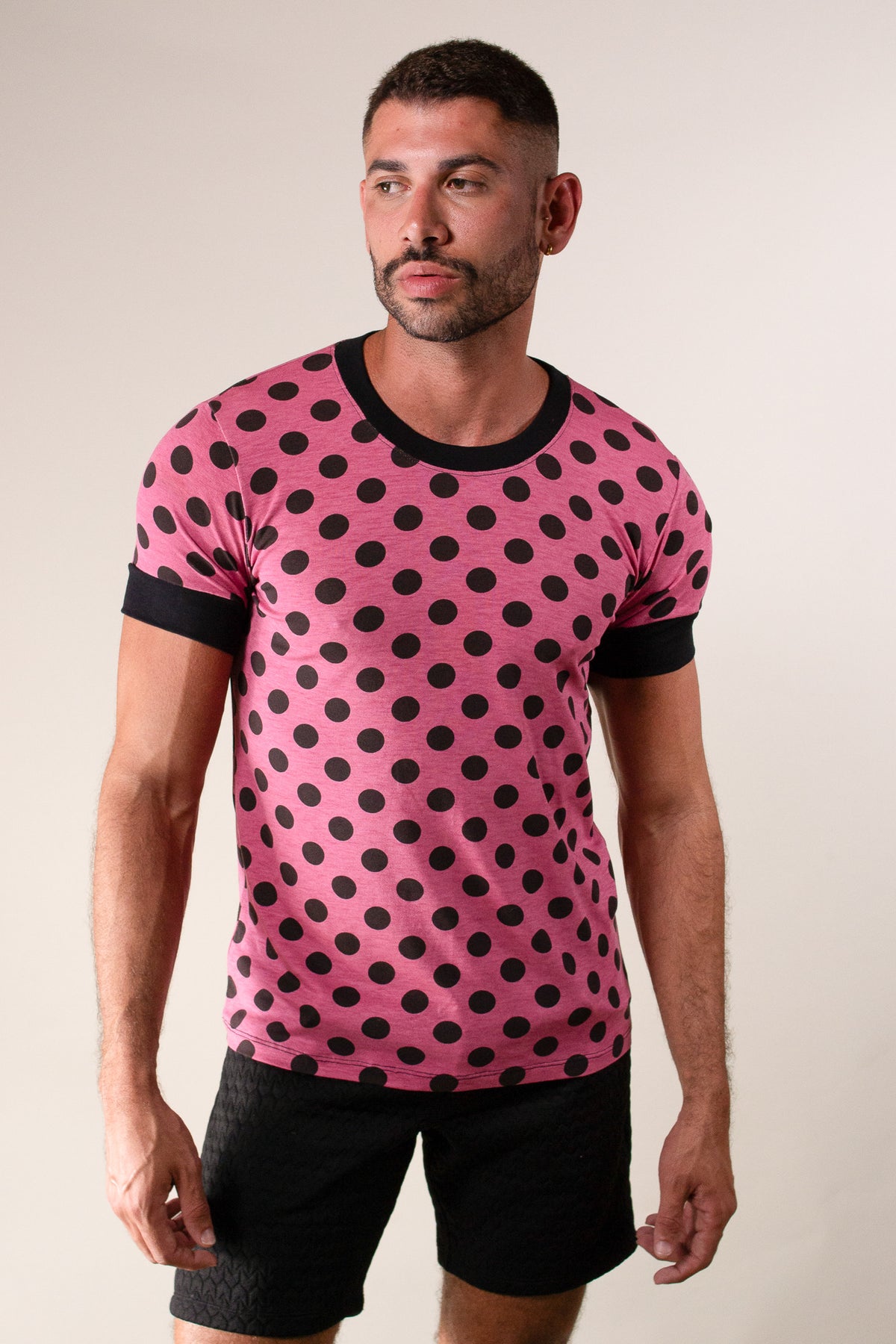 Camiseta Masculina Estampa Poá Rosa