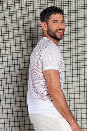 Camiseta Masculina em Arrastão Branco Detalhe Paetê