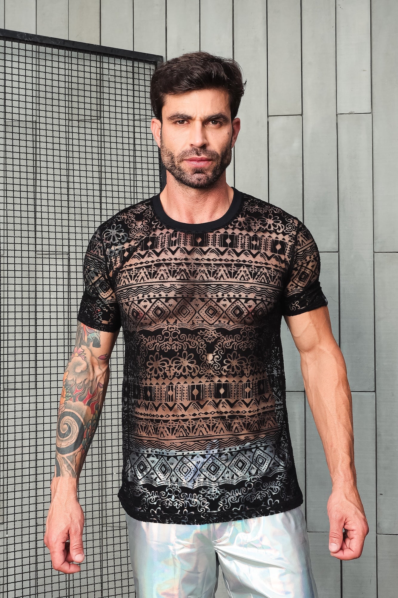 Camiseta Masculina em Devorê Floral