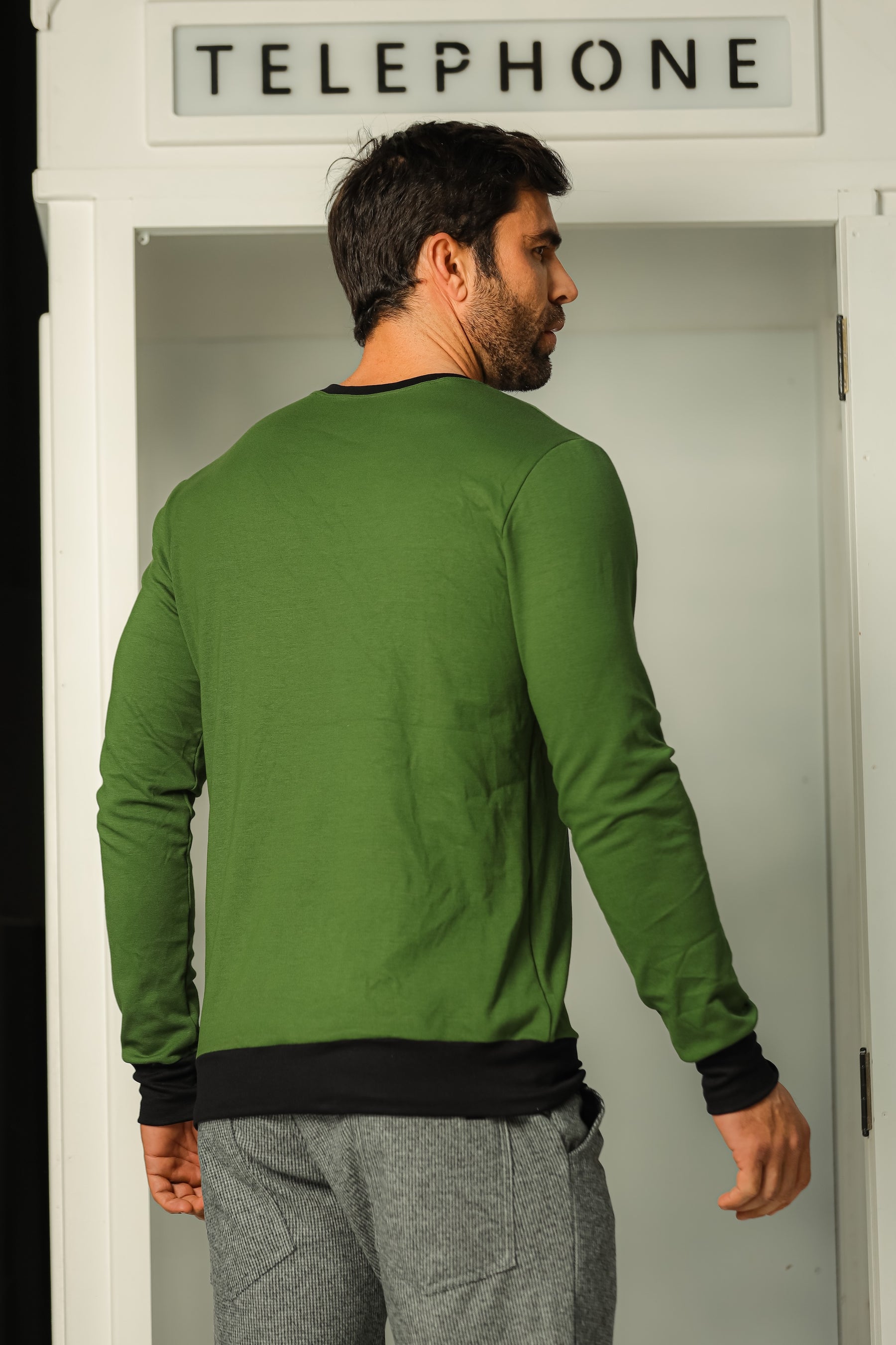 Suéter Masculino em Malha Ponto Roma
