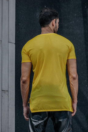 Camiseta Masculina Long Line em Viscolycra com Detalhe em Tela