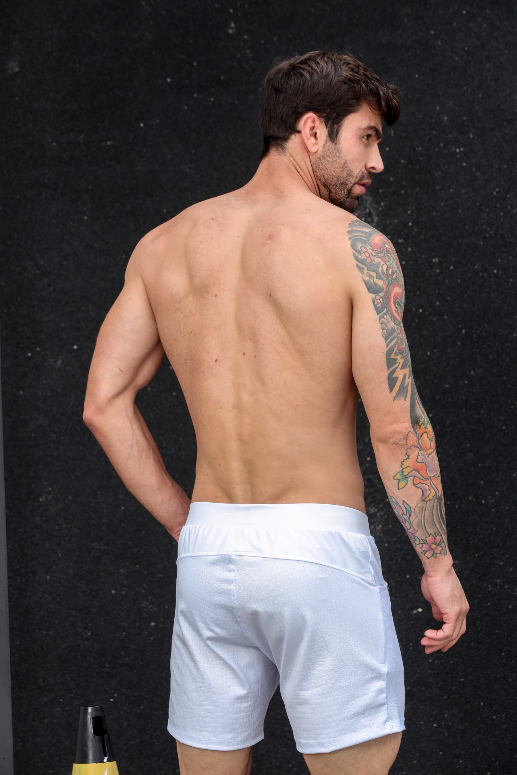 Short Masculino em Cirrê Pele de Crocodilo