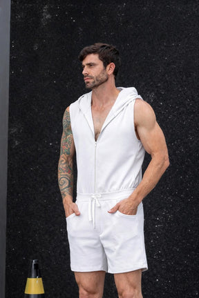 Macaquinho Masculino Modelo Machão com Capuz