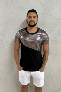 Camiseta Masculina Viscolycra Detalhe Malha Holográfica