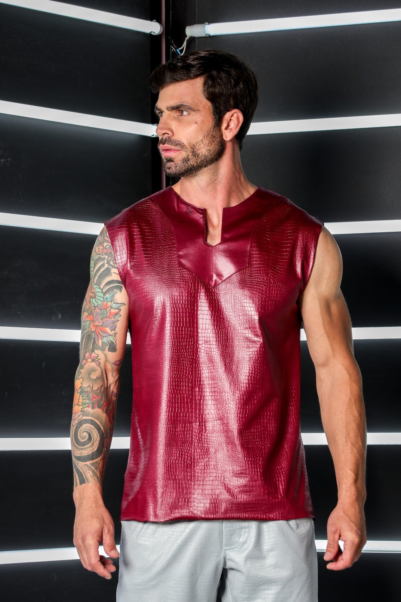 Bata Masculina em Cirrê Pele de Crocodilo