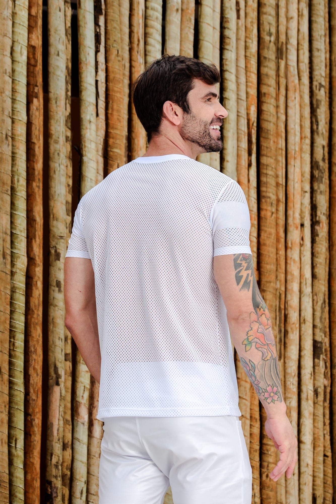 Camiseta Masculina em Tela Listra Vertical