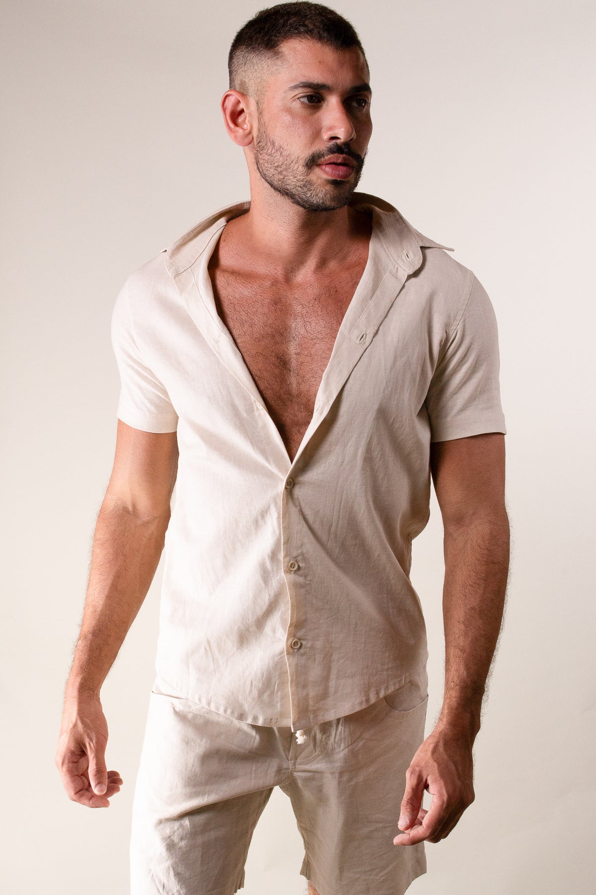 Conjunto Masculino Camisa e Short em Linho Bege