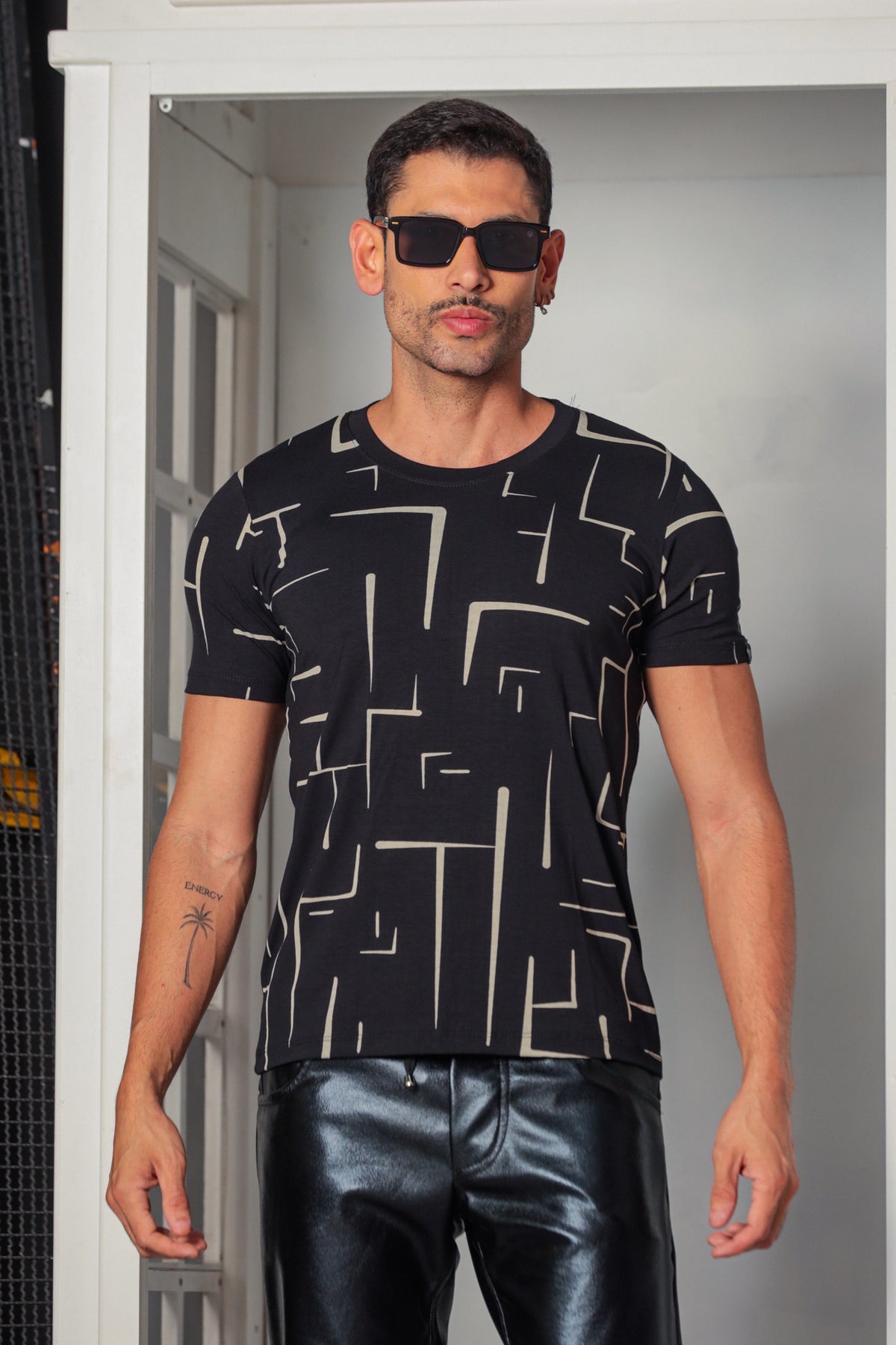 Camiseta Masculina Estampa Abstrata