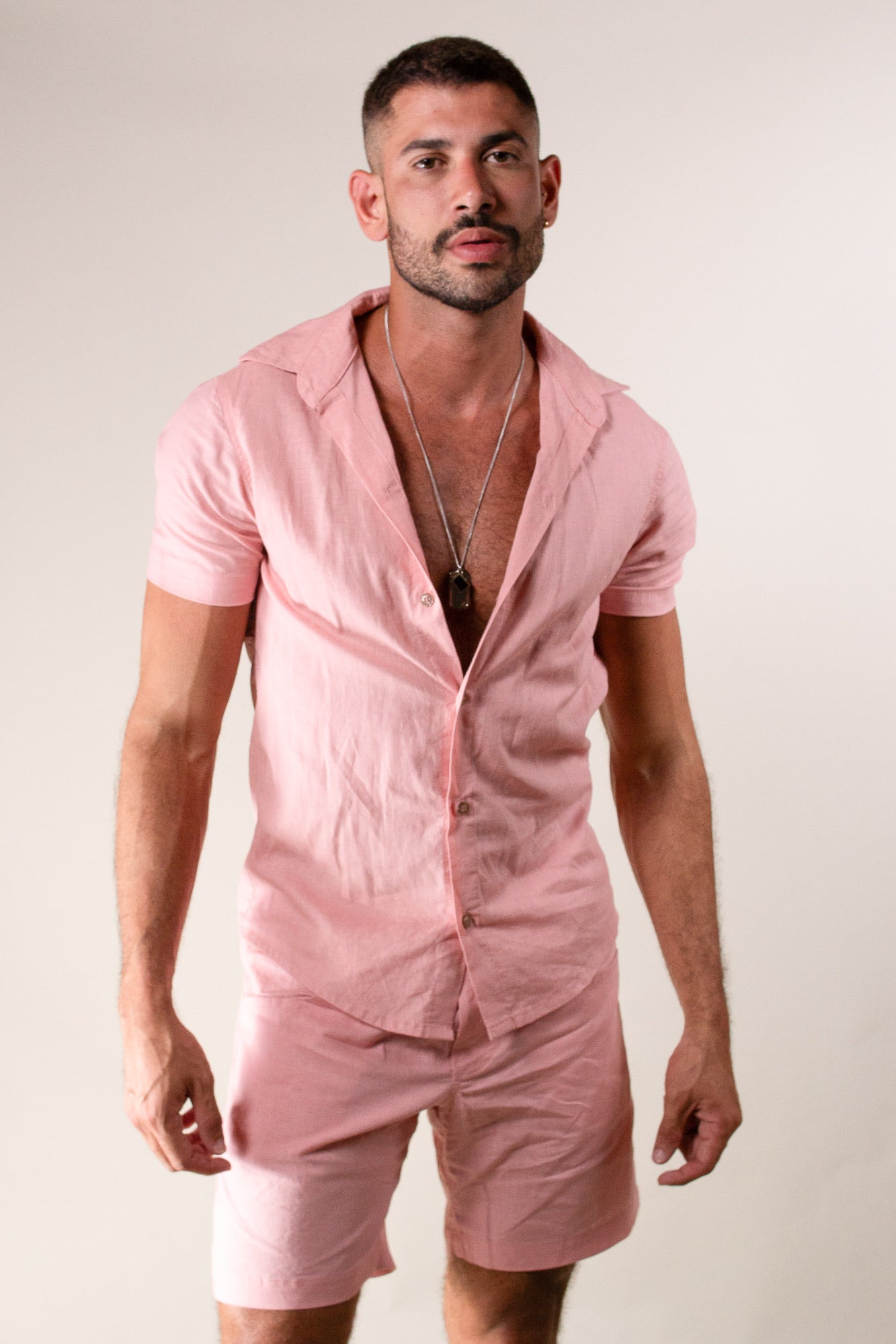 Conjunto Masculino Camisa e Short em Linho Rosê