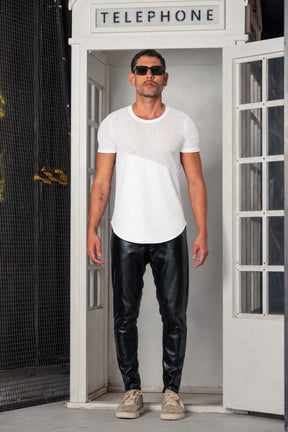 Camiseta Masculina Cirrê com Detalhes em Tela
