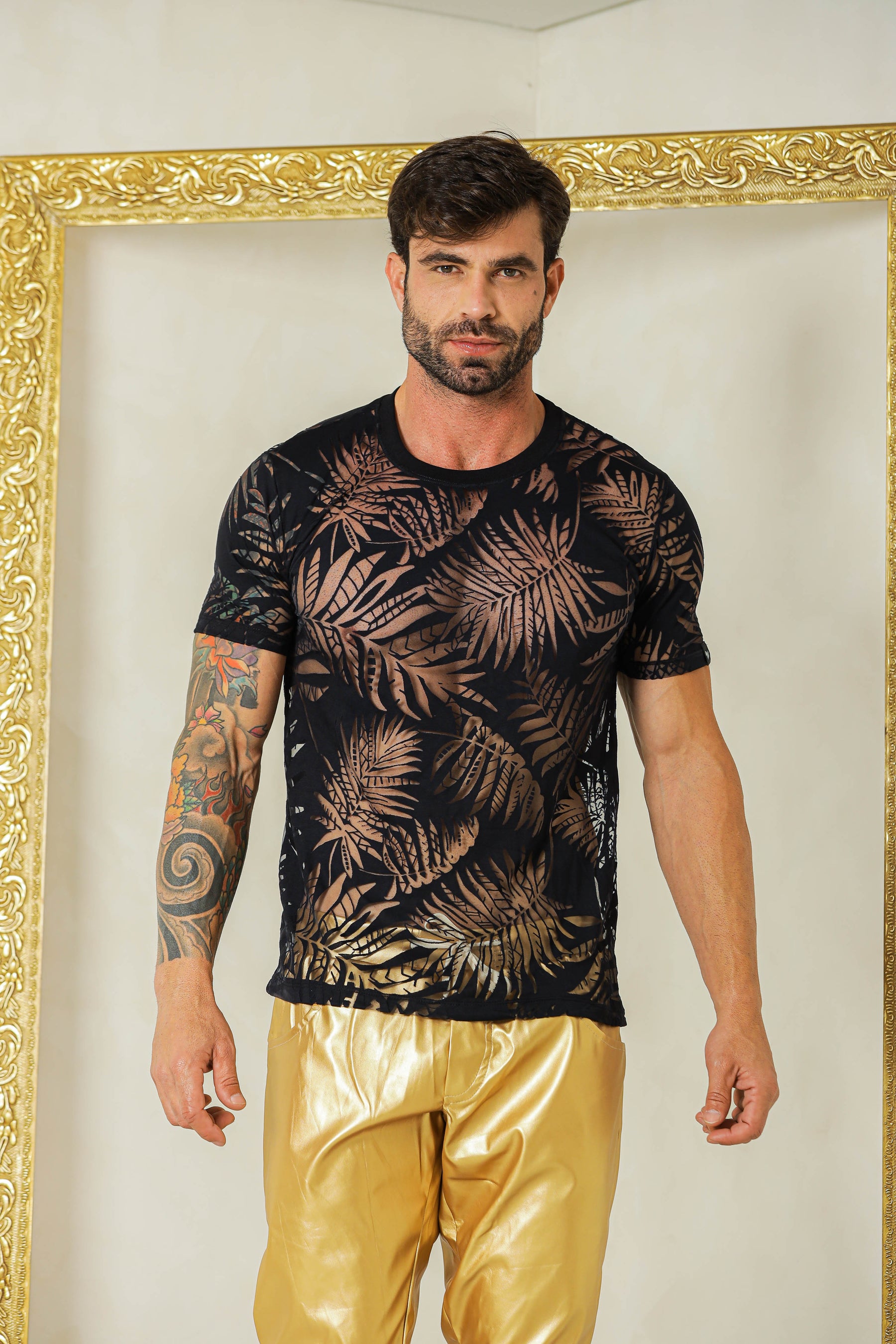 Camiseta Masculina em Devorê Floral