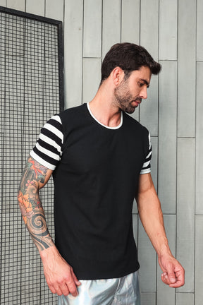 Camiseta Masculina em Malha Crepe Listrada