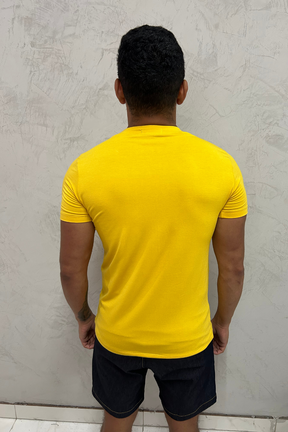 Camiseta Masculina em Malha