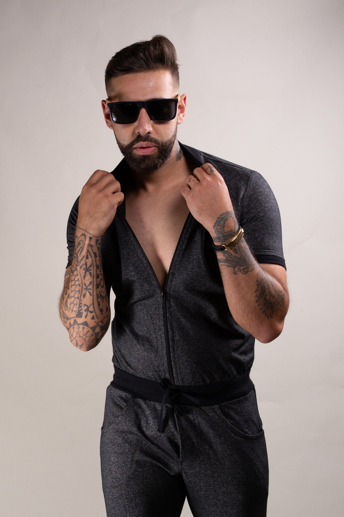 Macacão Masculino em Moletinho Mescla Cinza Gola Bomber