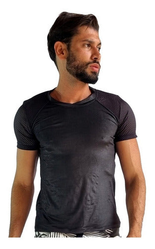 Camiseta Masculina Cirrê Brilhoso Preto