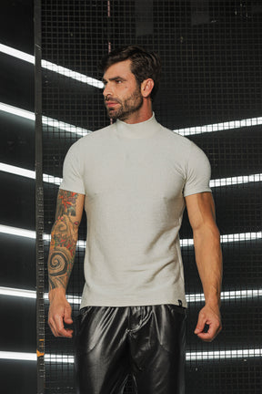 Camiseta Masculina Gola Alta em Lurex