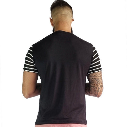 Camiseta Masculina em Viscolycra Mangas Listradas