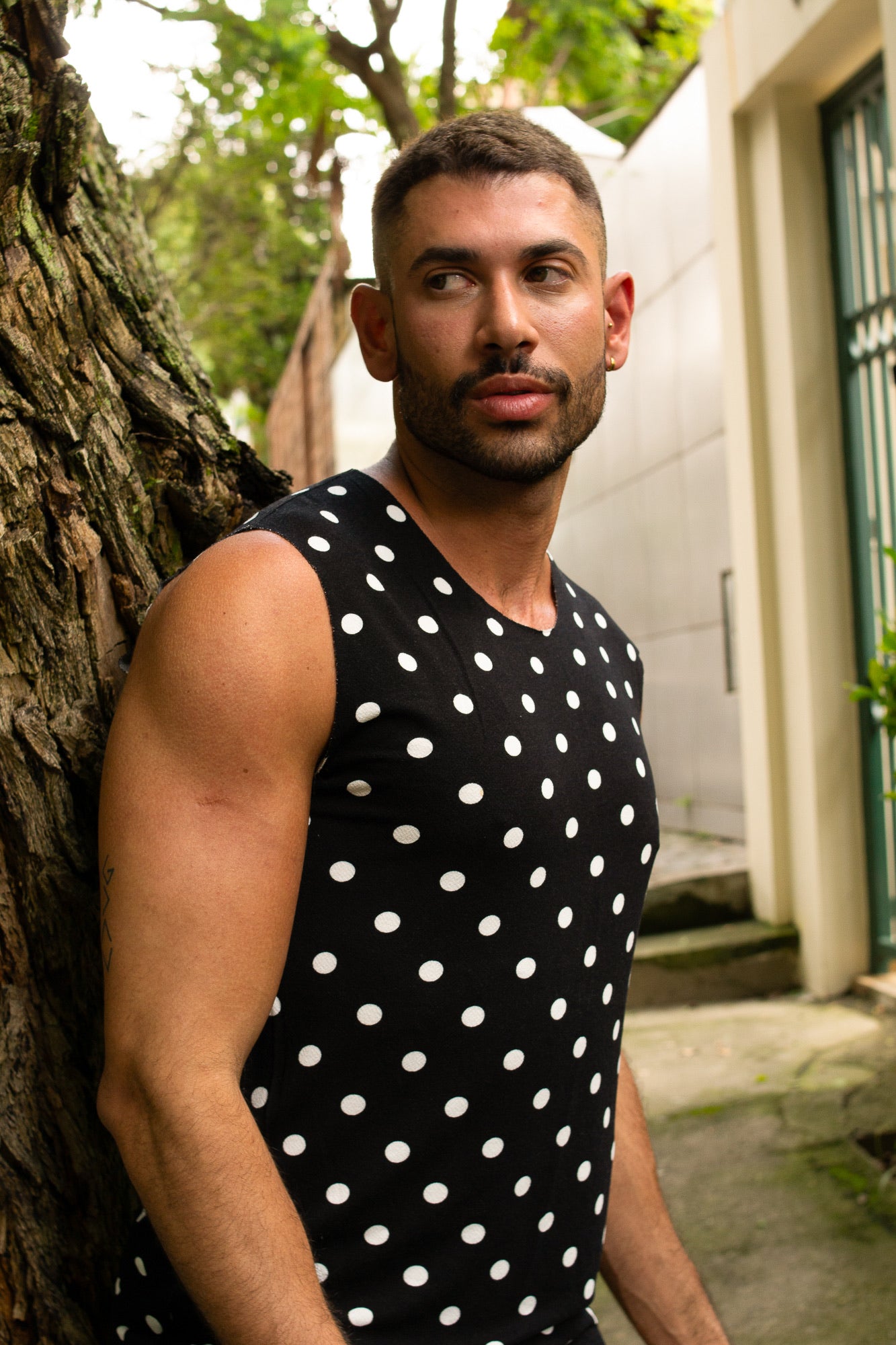 Regata Masculina Machão Estampa Poá Preta