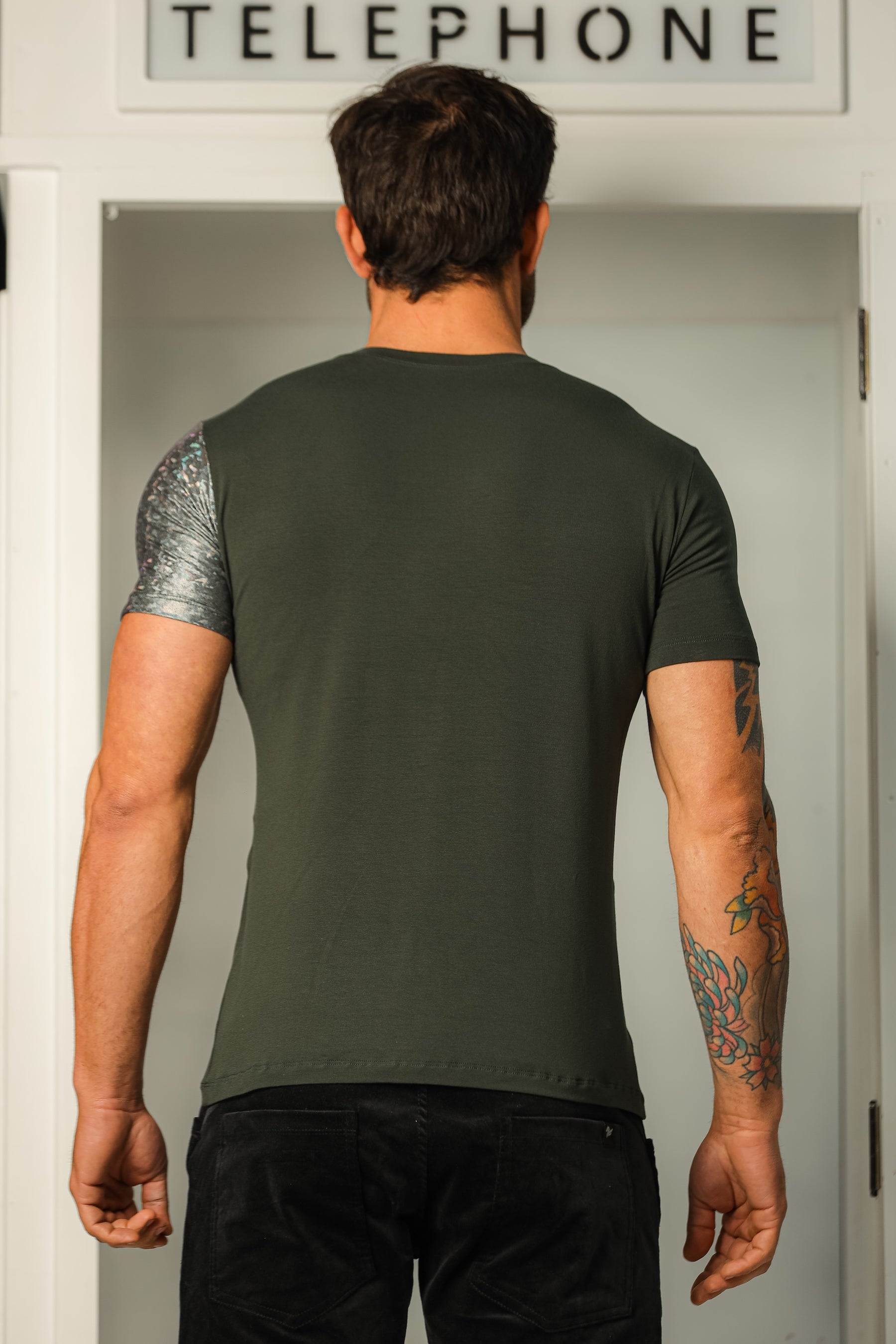 Camiseta Masculina Viscolycra com Detalhe Holográfico