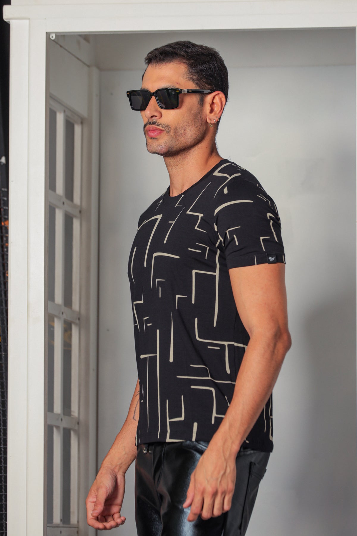 Camiseta Masculina Estampa Abstrata