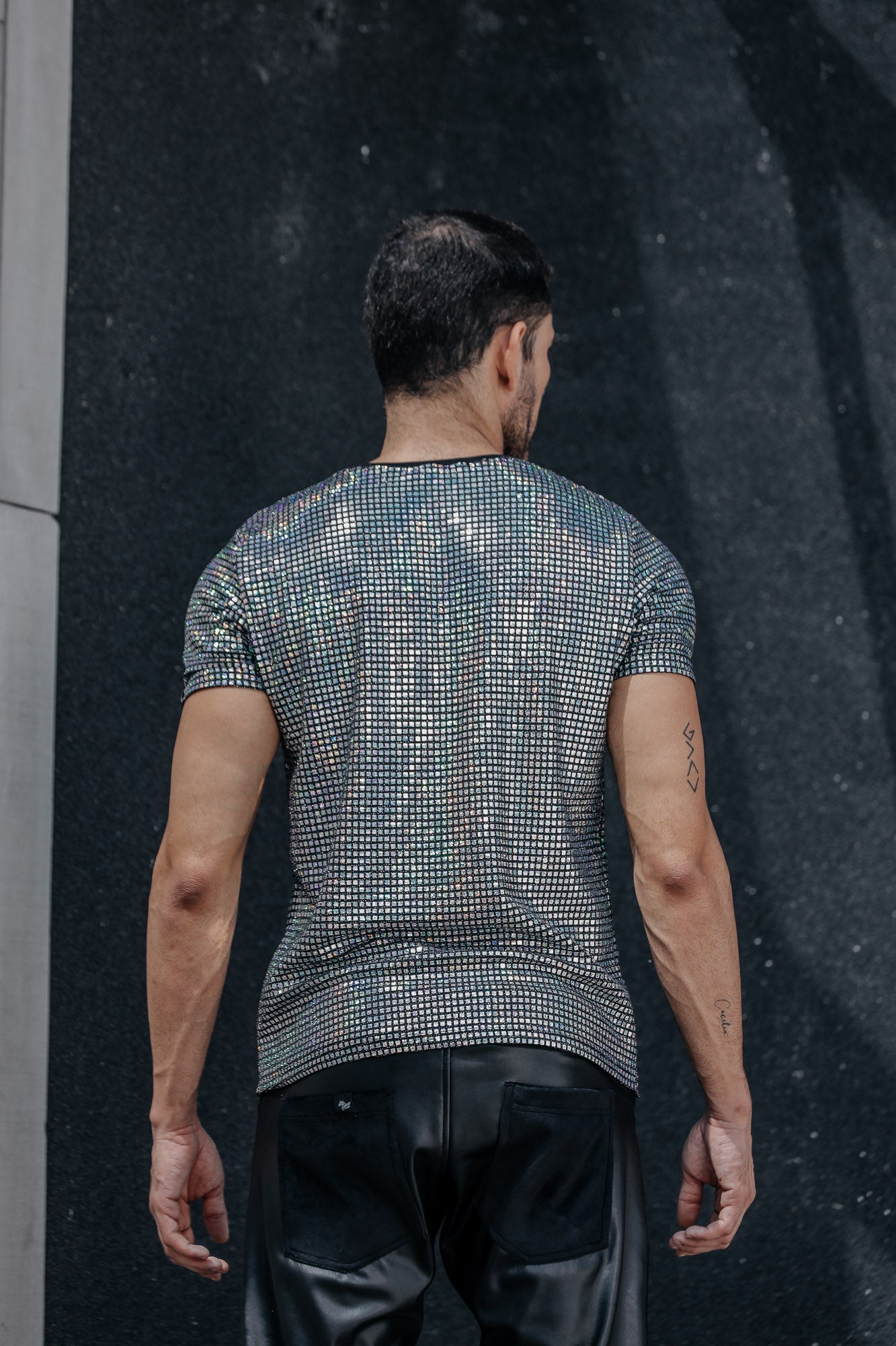 Camiseta Masculina Paetê Holográfico