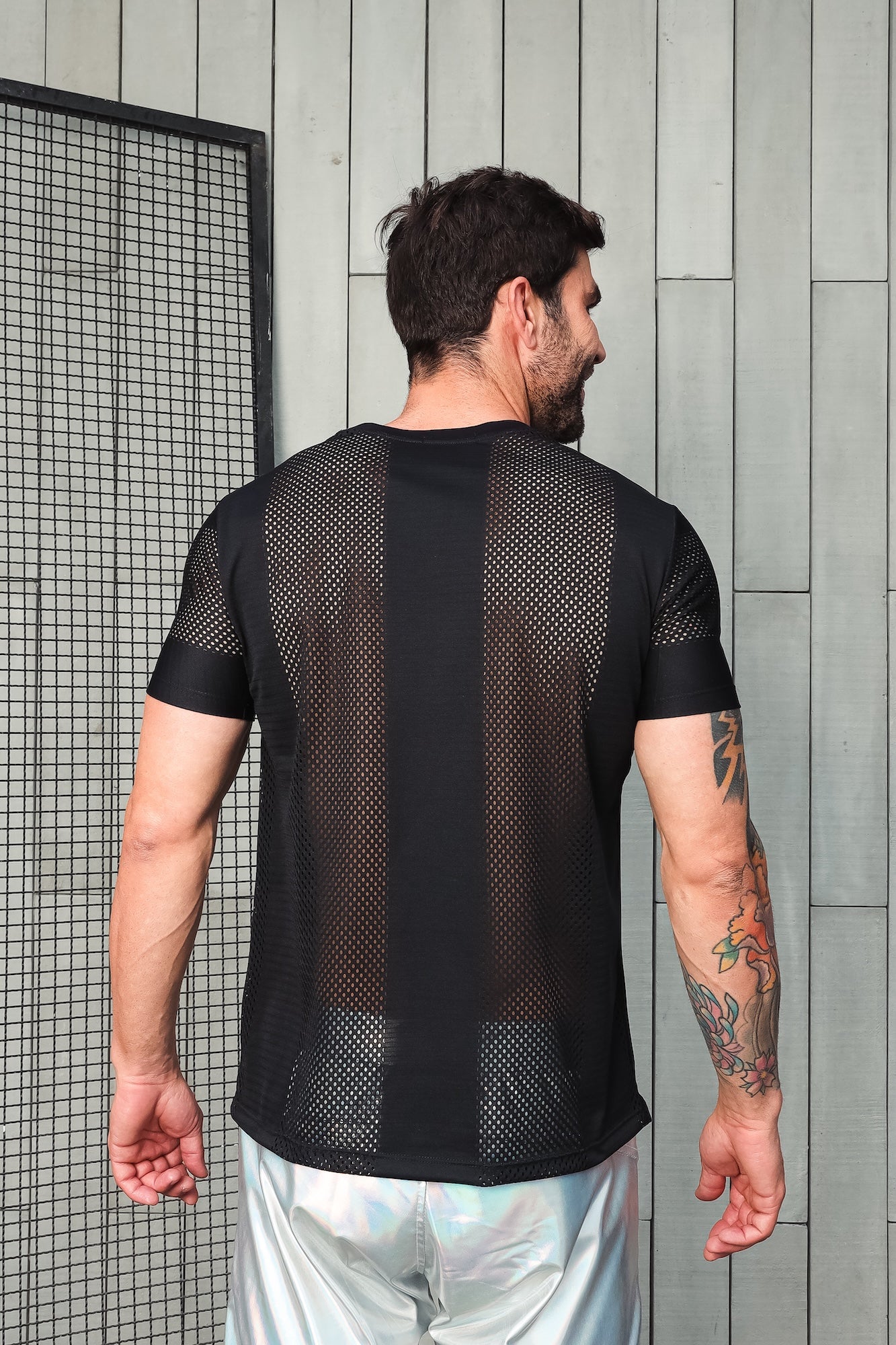 Camiseta Masculina em Tela Listrada