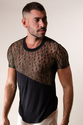 Camiseta Masculina em Viscolycra Preta Frente Arrastão Dourado