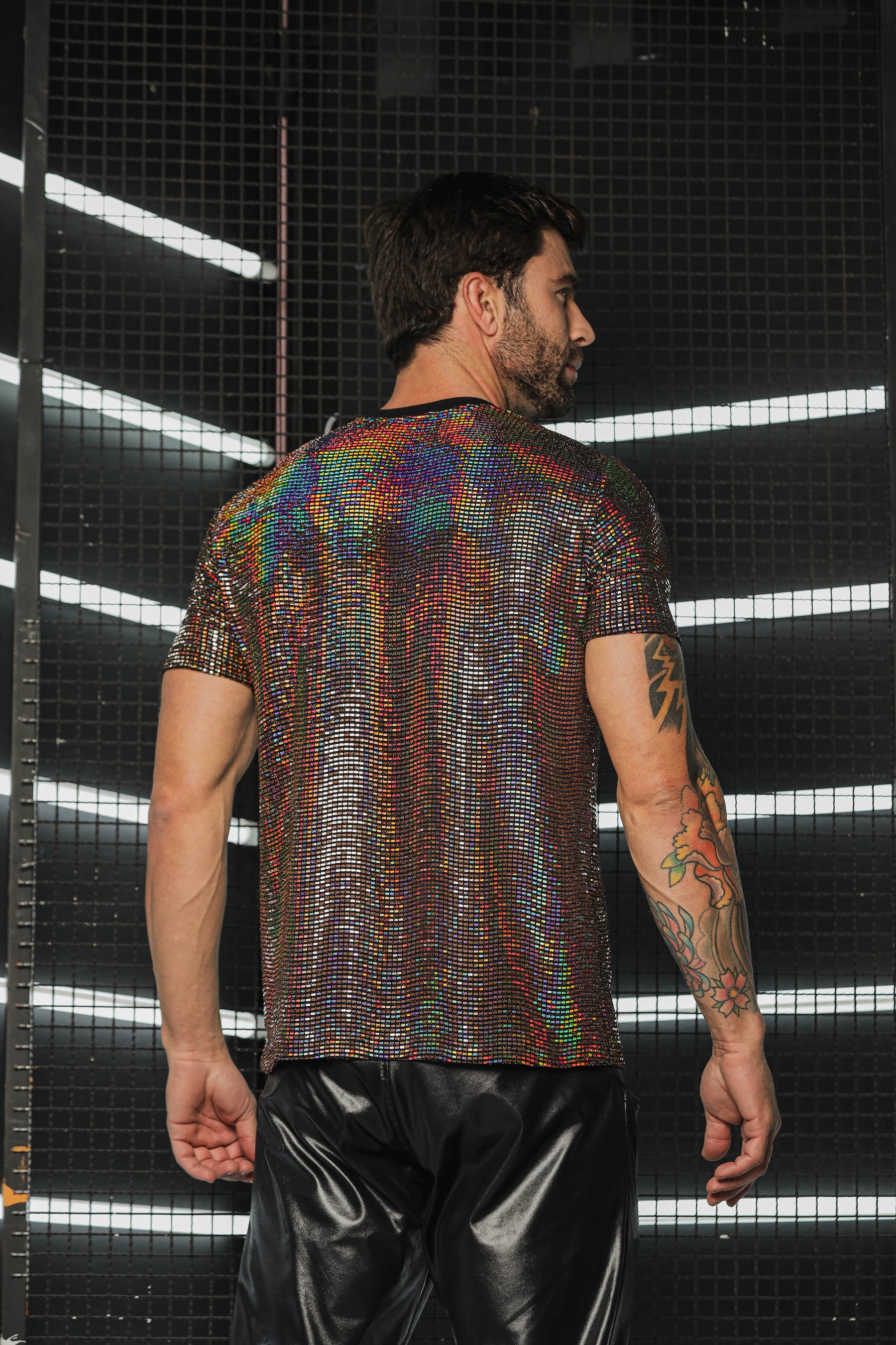 Camiseta Masculina em Paetê Brunella