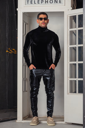 Blusa Masculina Cacharrel em Veludo Preto