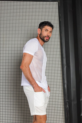 Camiseta Masculina em Arrastão Branco Detalhe em Paetê