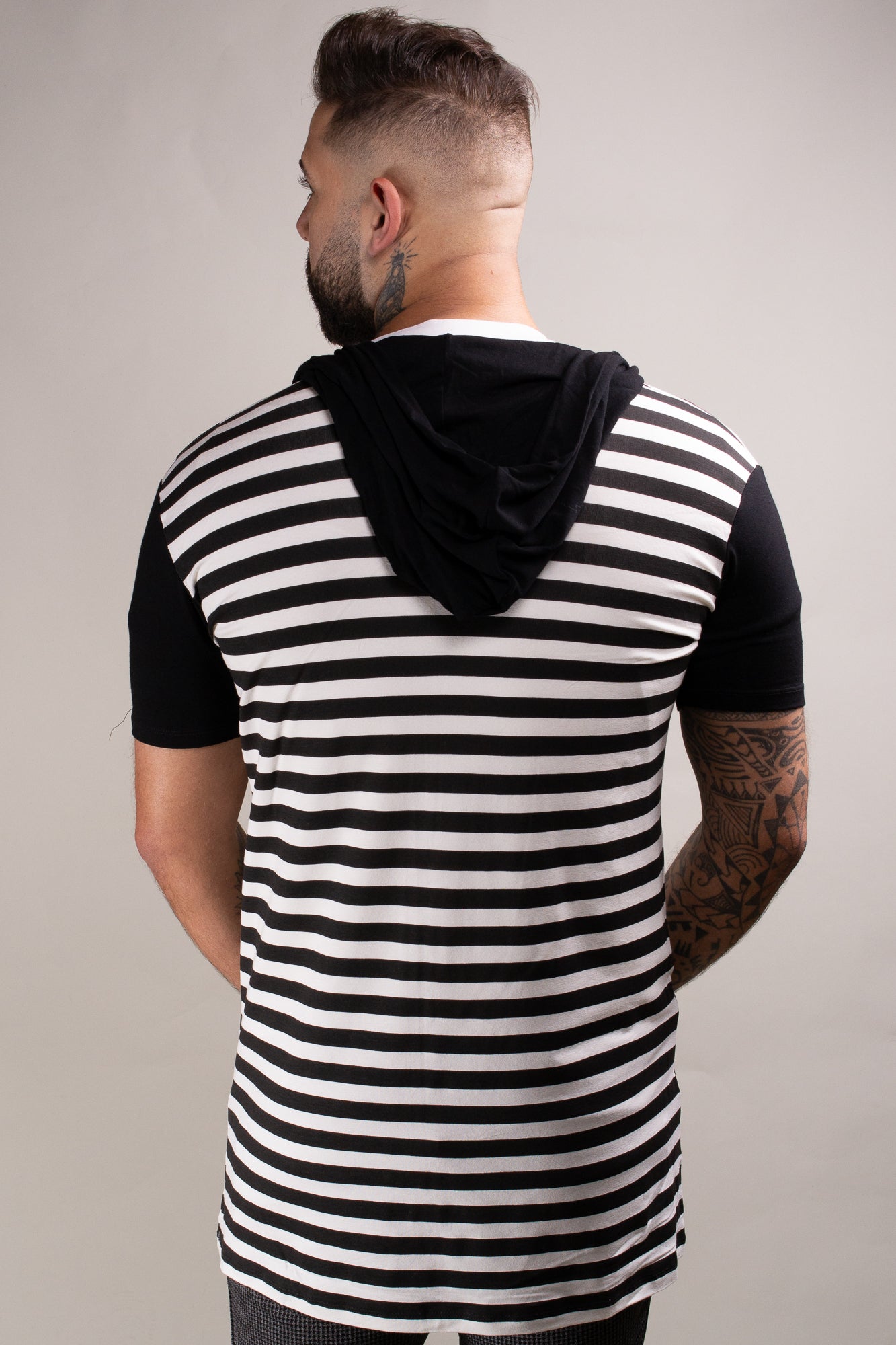 Cardigan Masculino Listrado Manga Curta