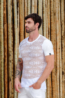 Camiseta Masculina em Renda Mangas em Vinil