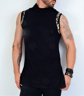 Regata Masculina Preta Long Fit com Detalhe