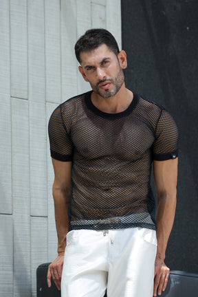 Camiseta Masculina em Arrastão