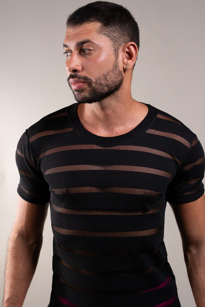 Camiseta Masculina em Malha Listrada