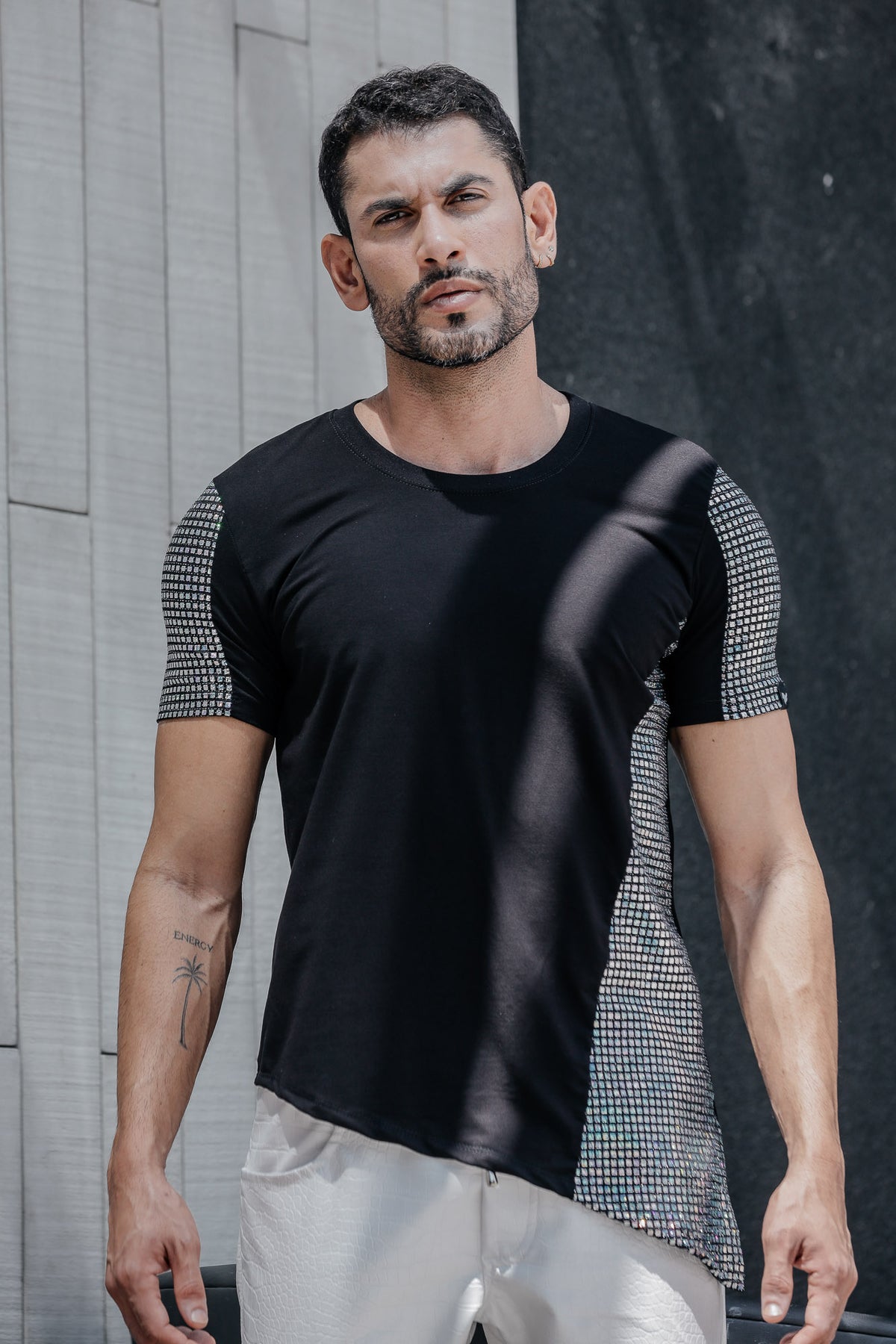 Camiseta Transversal Viscolycra Detalhe Holografico