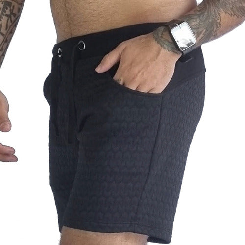 Short Masculino Matelassê em Moletinho Preto