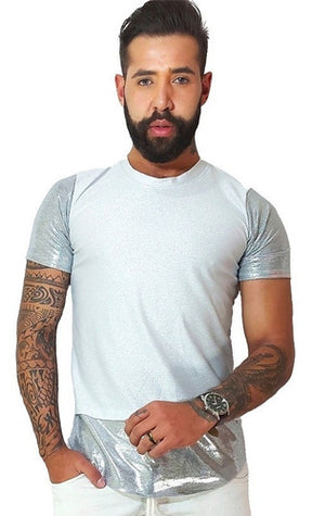 Camiseta Masculina Malha Detalhes nas Mangas e Barra Prateado Brilhoso