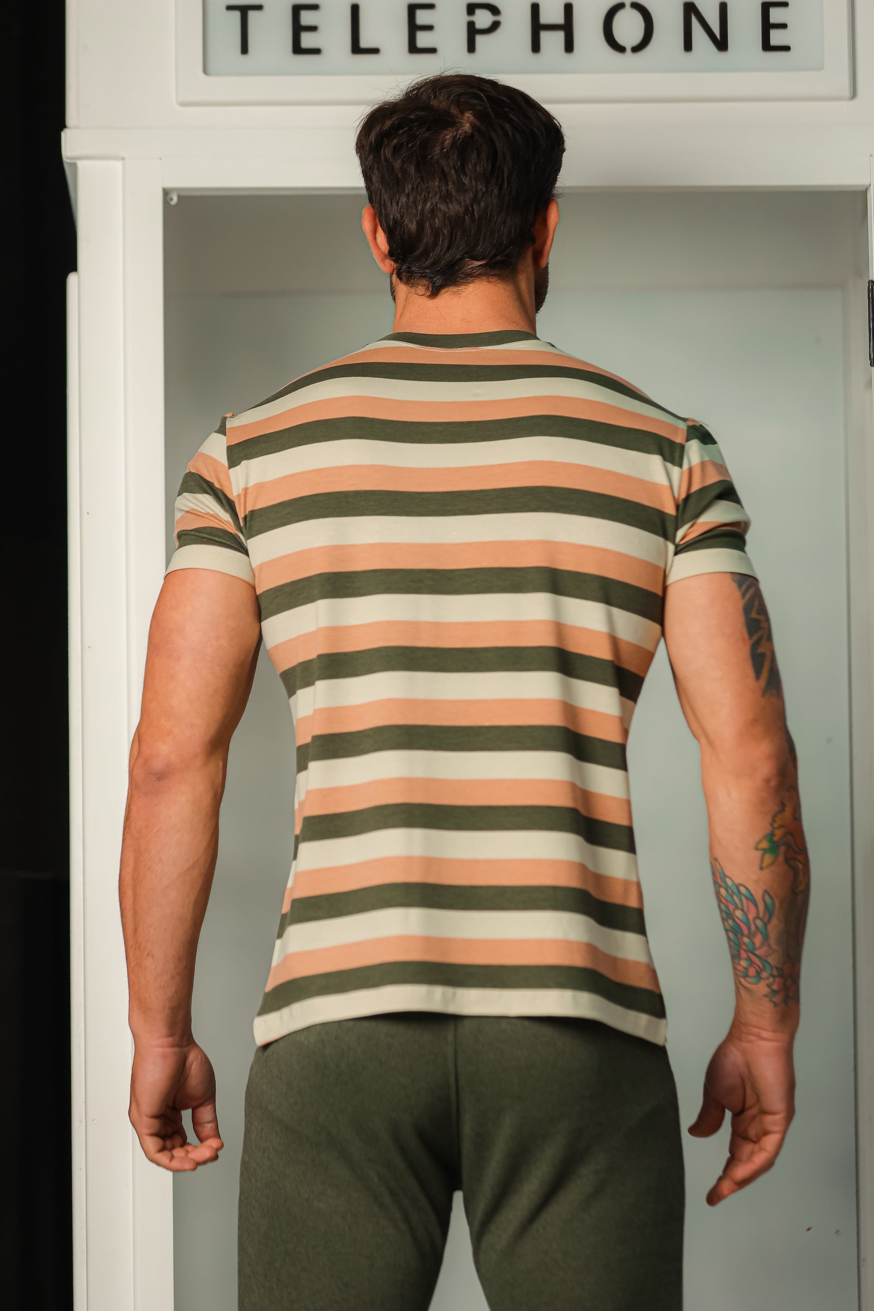 Camiseta Masculina Listras Pastel