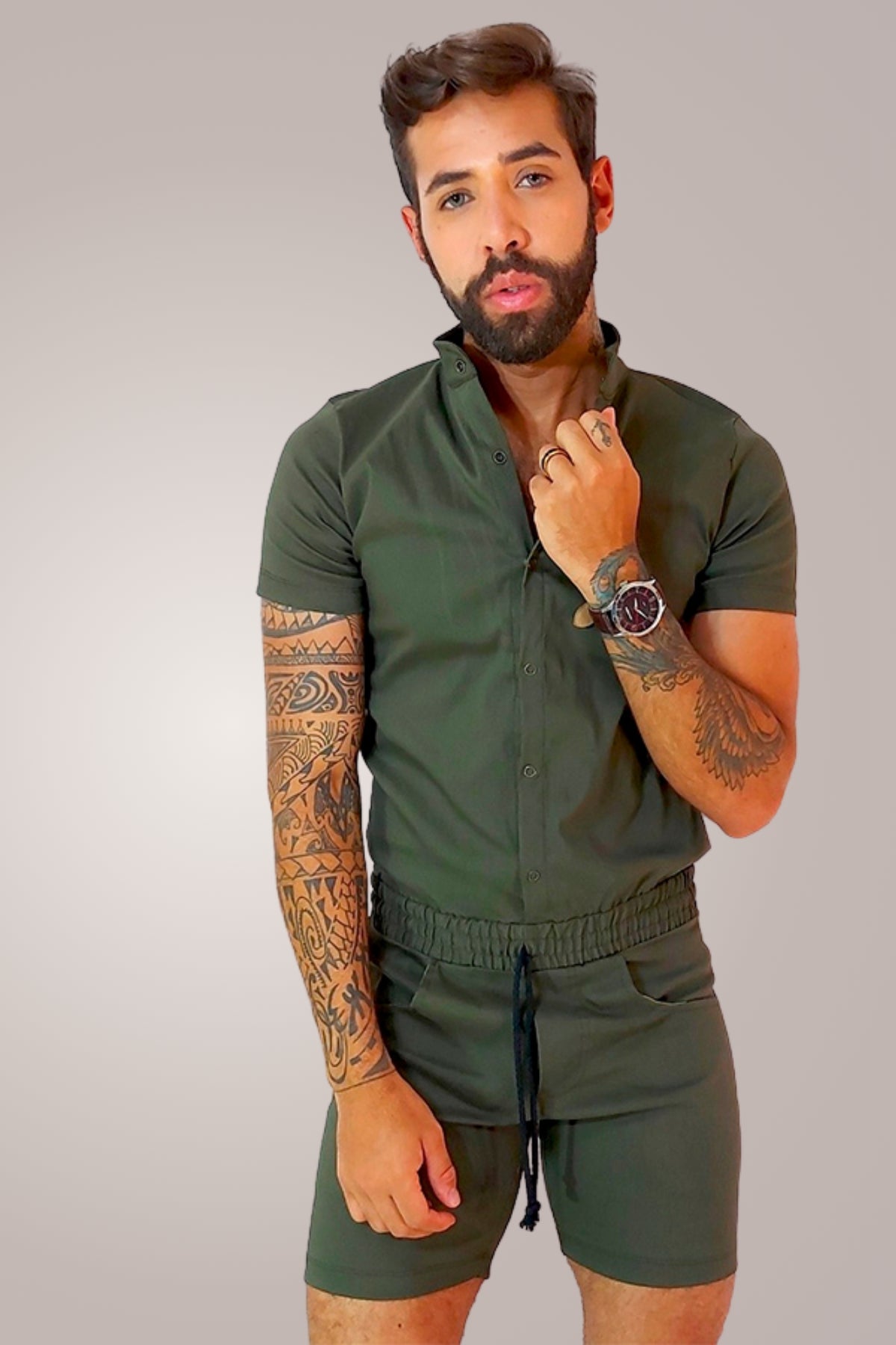 Macaquinho Masculino Verde Militar com Botões