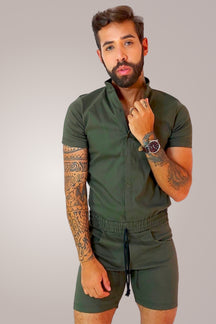 Macaquinho Masculino Verde Militar com Botões