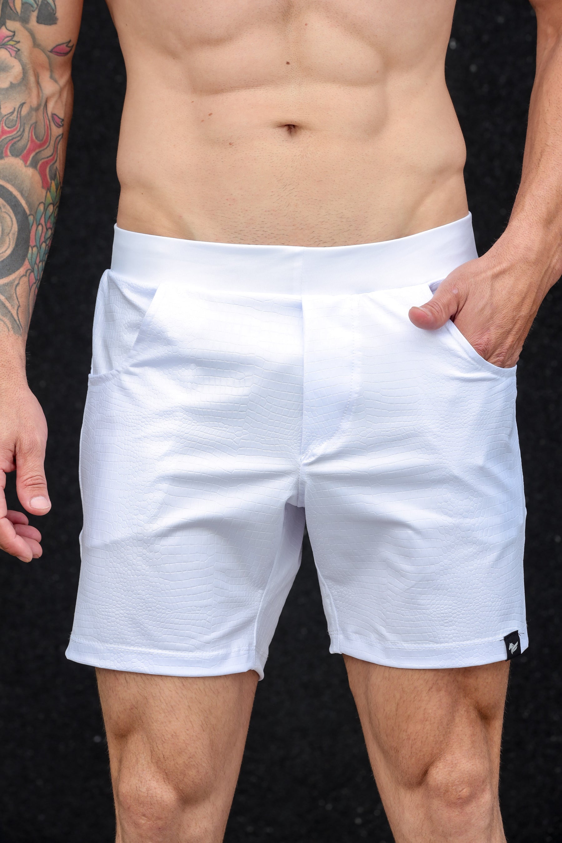 Short Masculino em Cirrê Pele de Crocodilo