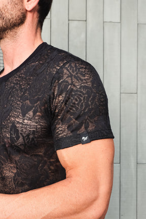 Camiseta Masculina em Renda Devorê Floral