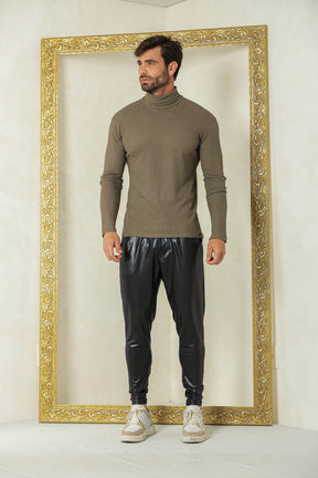 Suéter Masculino em Malha Crepe