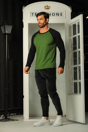 Camiseta Masculina Malha Ponto Roma Verde com Manga Longa Preta
