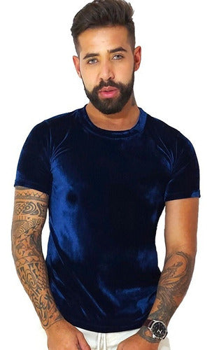 Camiseta Masculina em Veludo Cristal Azul Escuro