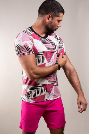 Camiseta Masculina em Viscolycra Estampa Folhagem Colorida Ateliê João Vieira | JotaVê