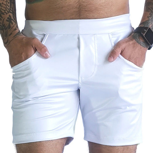 Short Masculino em Cirrê Brilhoso Branco Ateliê João Vieira | JotaVê